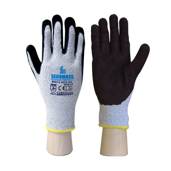 Guantes anticorte Segumass de Andexport para Soprole